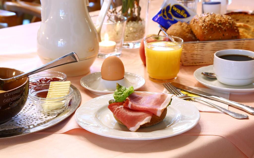 Hotel Kaiserpfalz Paderborn Kültér fotó